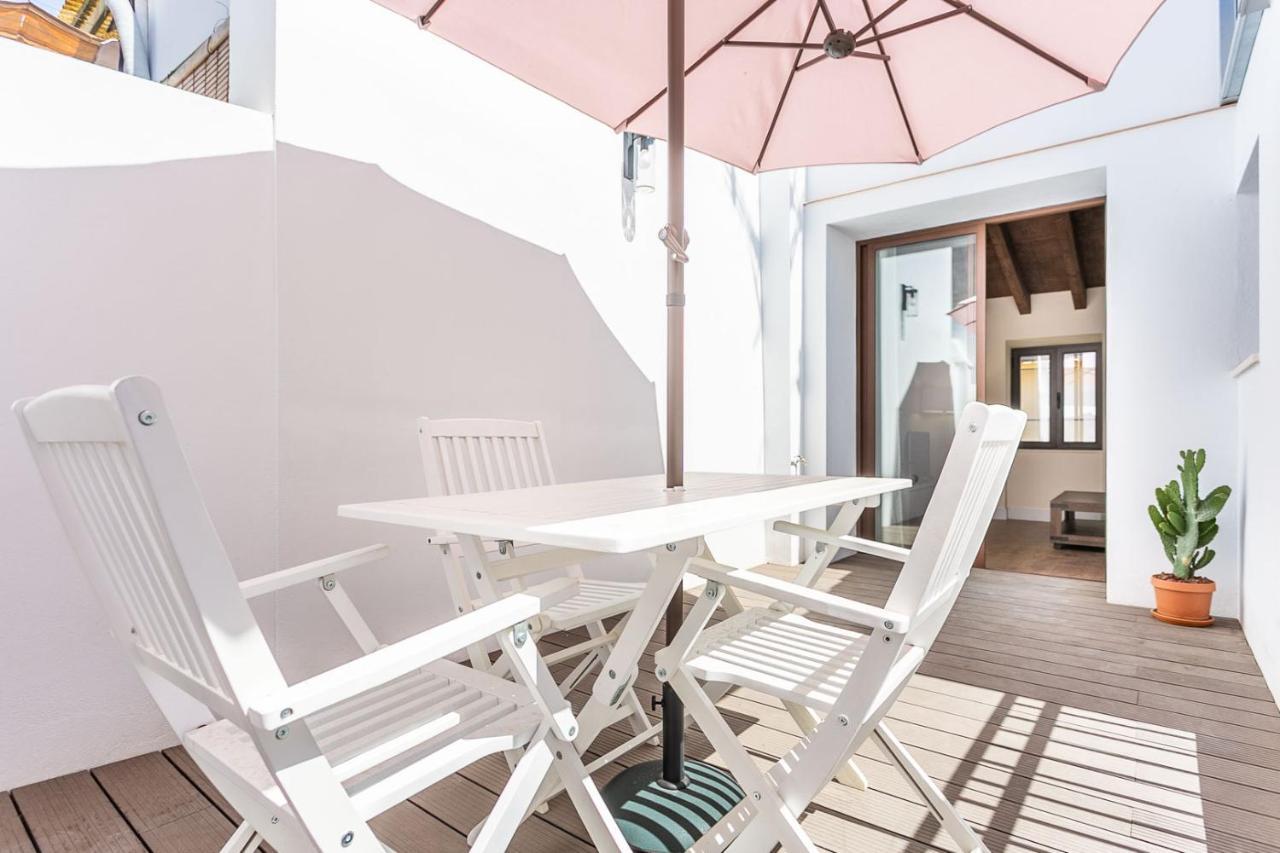 Stunning Apartment In Central Sevilla Exterior foto